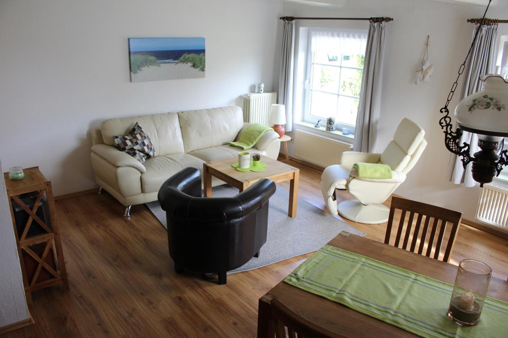 Up Hoecht Holiday home Osteel
